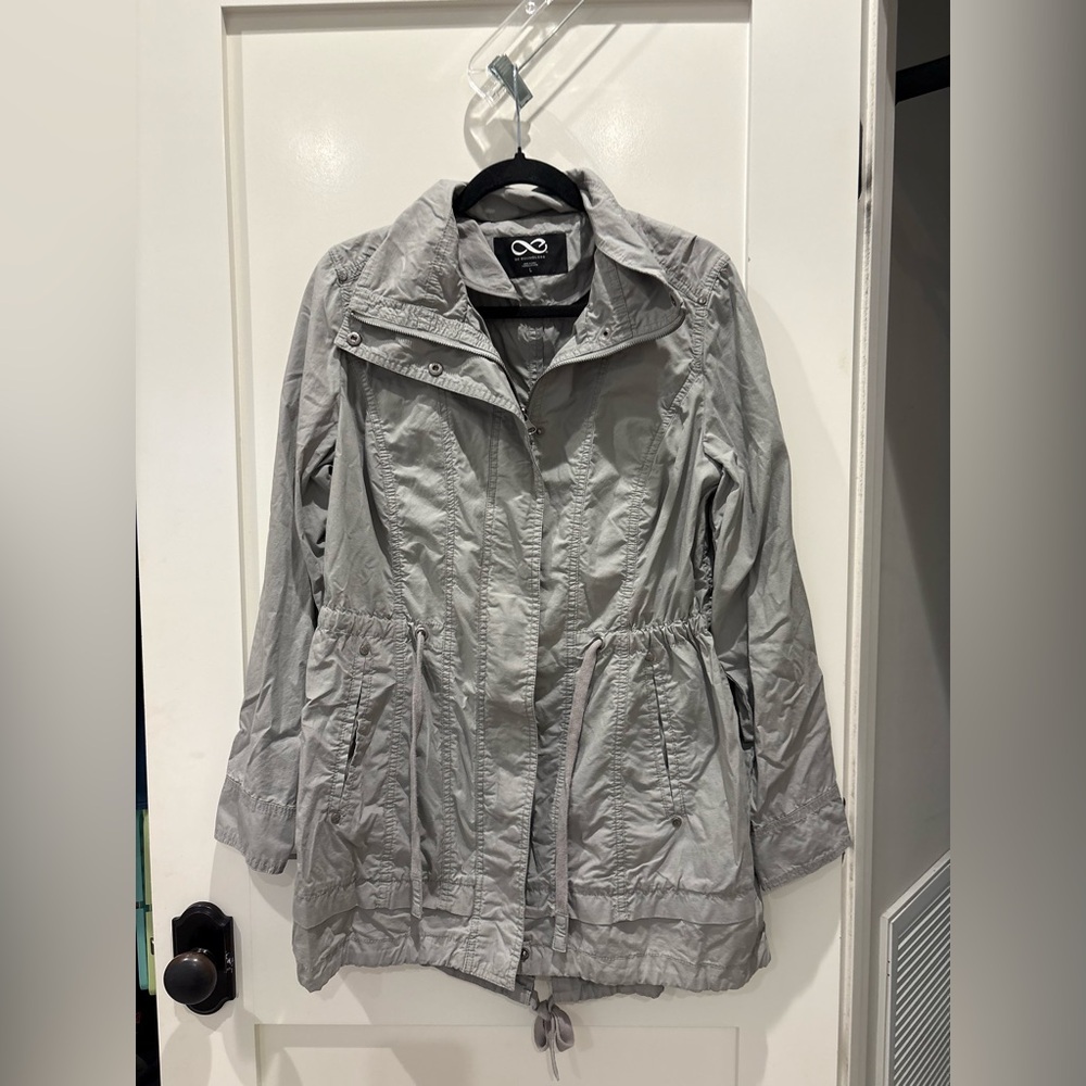 Light Gray Women's be boundless Jacket -size L